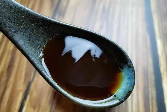 海鲜过敏的人可以吃蚝油吗?蚝油为什么有股怪味?
