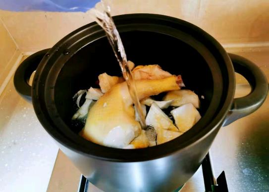 榴莲壳煲汤是上火的吗?榴莲壳煲汤需要晒干吗?