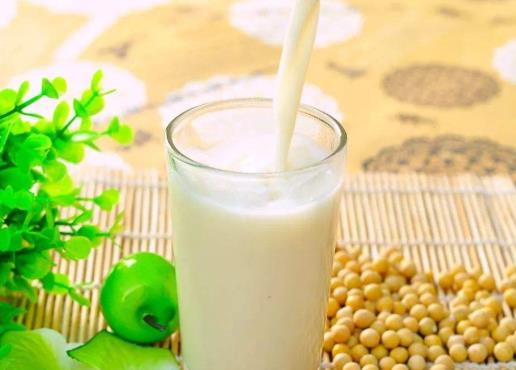打豆浆水放多了能喝吗?一杯豆浆大概要多少粒黄豆