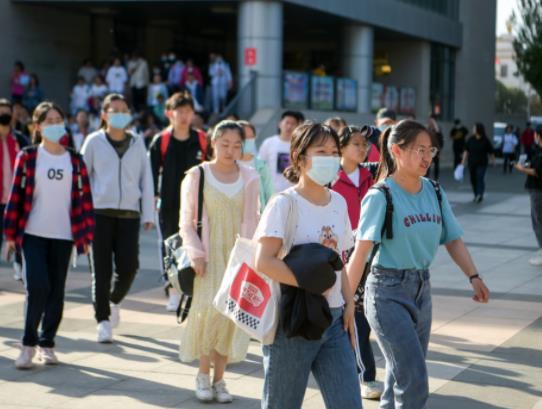 2023年高考定宾馆应该定哪几号?2023年高考人数比往年多吗 2023年高考定宾馆应该定哪几号?2023年高考人数比往年多吗