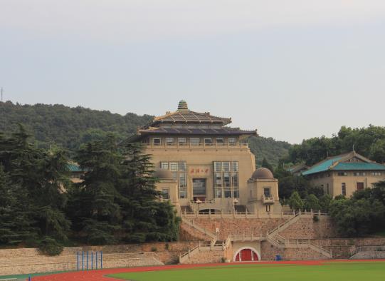 五一去武汉大学坐几路车?武汉五月份经常下雨吗 五一去武汉大学坐几路车?武汉五月份经常下雨吗