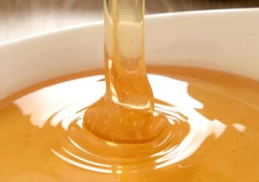 蜂蜜不能用塑料瓶装吗?生姜蜂蜜水的正确喝法 蜂蜜不能用塑料瓶装吗?生姜蜂蜜水的正确喝法