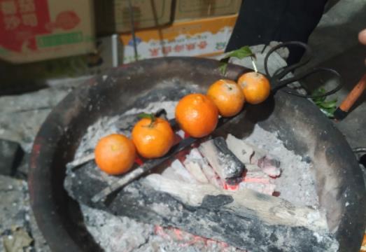 烤橘子治风寒咳嗽还是风热咳嗽?烤橘子治咳嗽要注意几点 烤橘子治风寒咳嗽还是风热咳嗽?烤橘子治咳嗽要注意几点