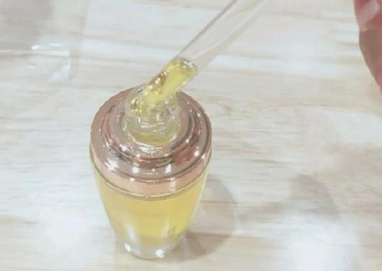 山茶花精油可以去痘吗?山茶花精油会过敏吗 山茶花精油可以去痘吗?山茶花精油会过敏吗